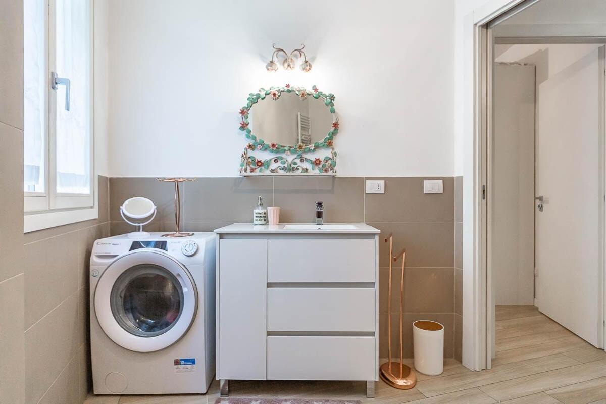 Historic Center-navigli Private Terrace 4 Pax Wifi Apartment