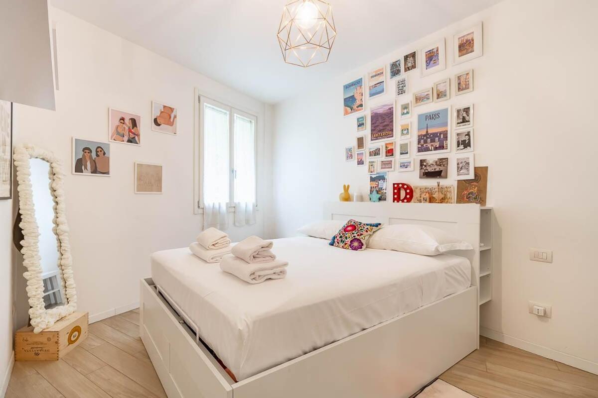 Apartment Historic Center-navigli Private Terrace 4 Pax Wifi Mailand
