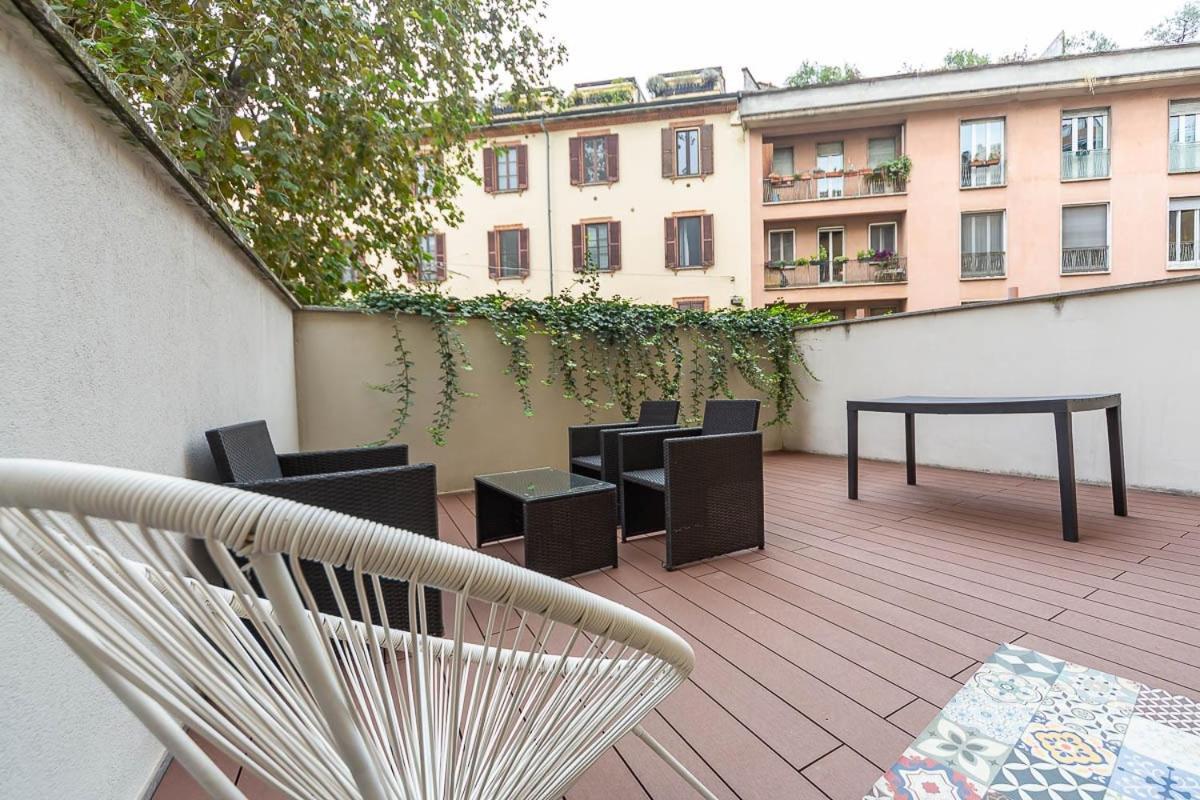 Historic Center-navigli Private Terrace 4 Pax Wifi Apartment