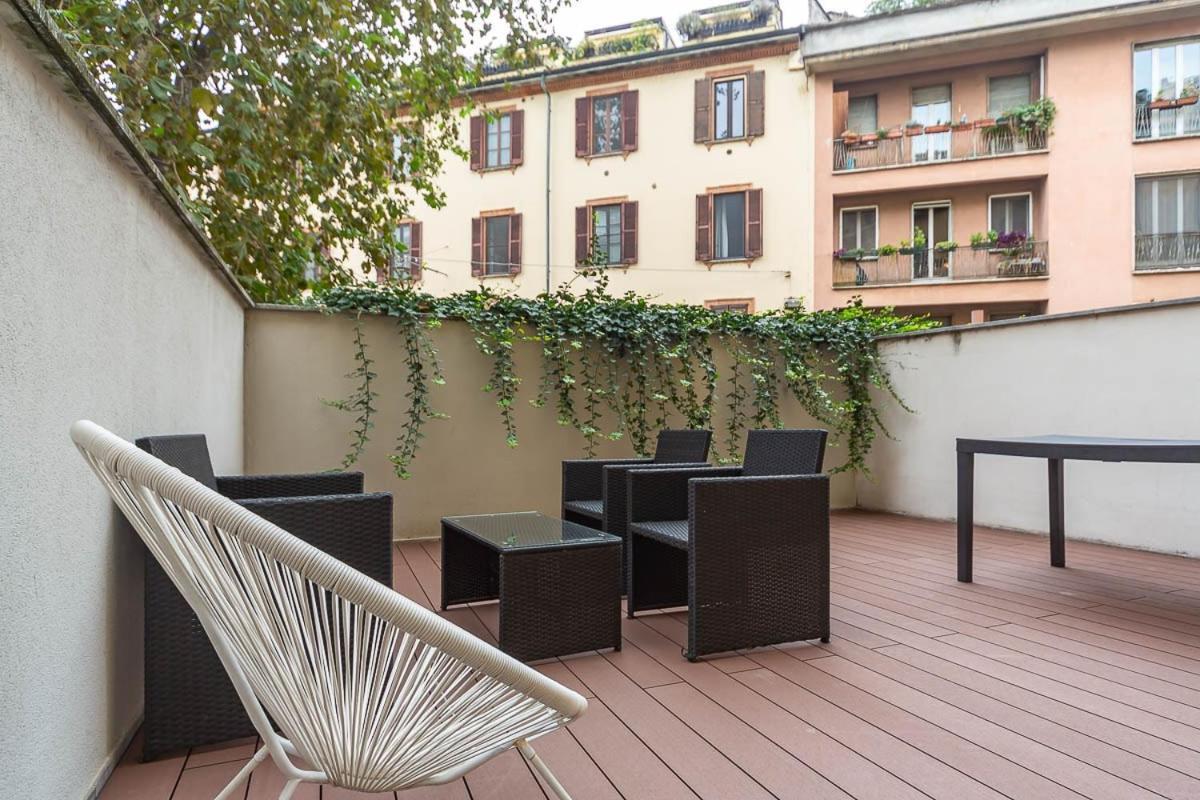Apartment Historic Center-navigli Private Terrace 4 Pax Wifi