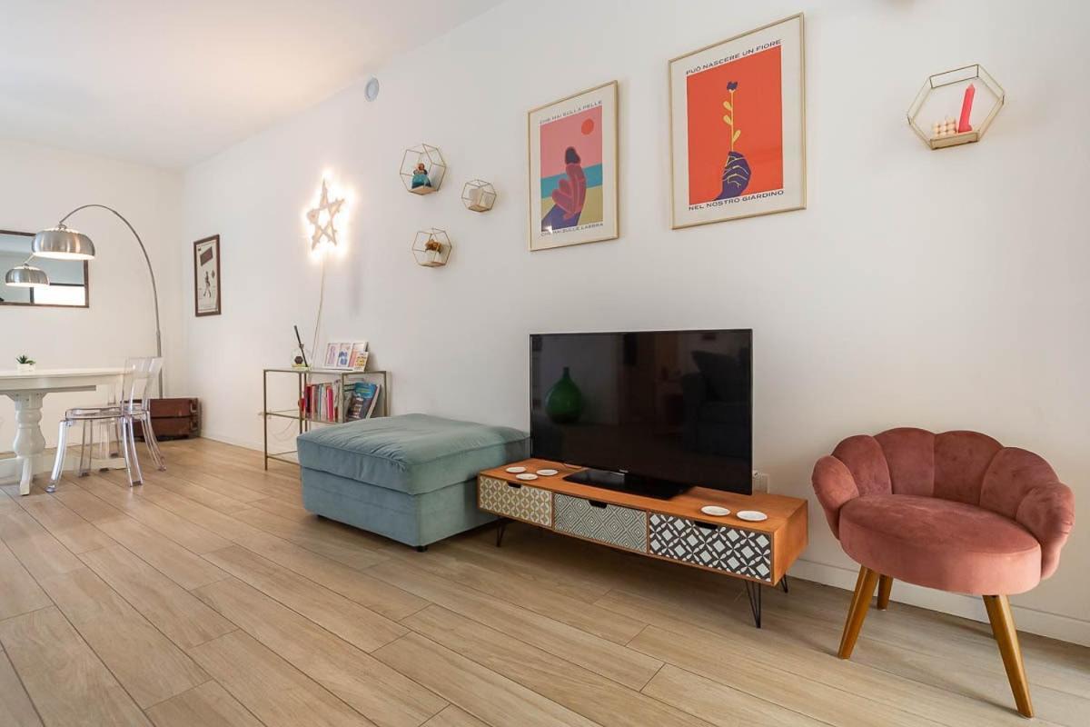 Apartment Historic Center-navigli Private Terrace 4 Pax Wifi *